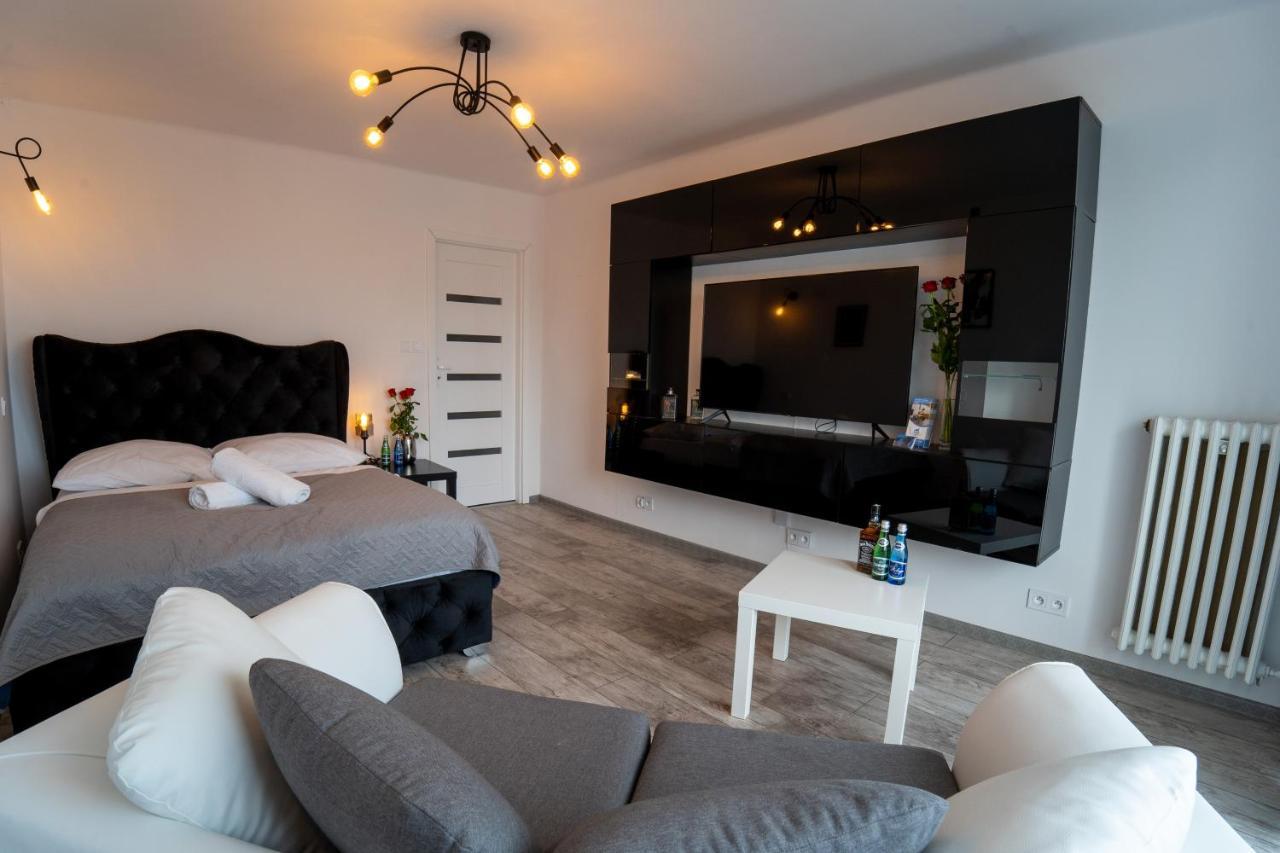 Apartament Nero Mielec Buitenkant foto